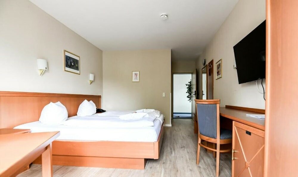 Фото Hotel Blutenburg