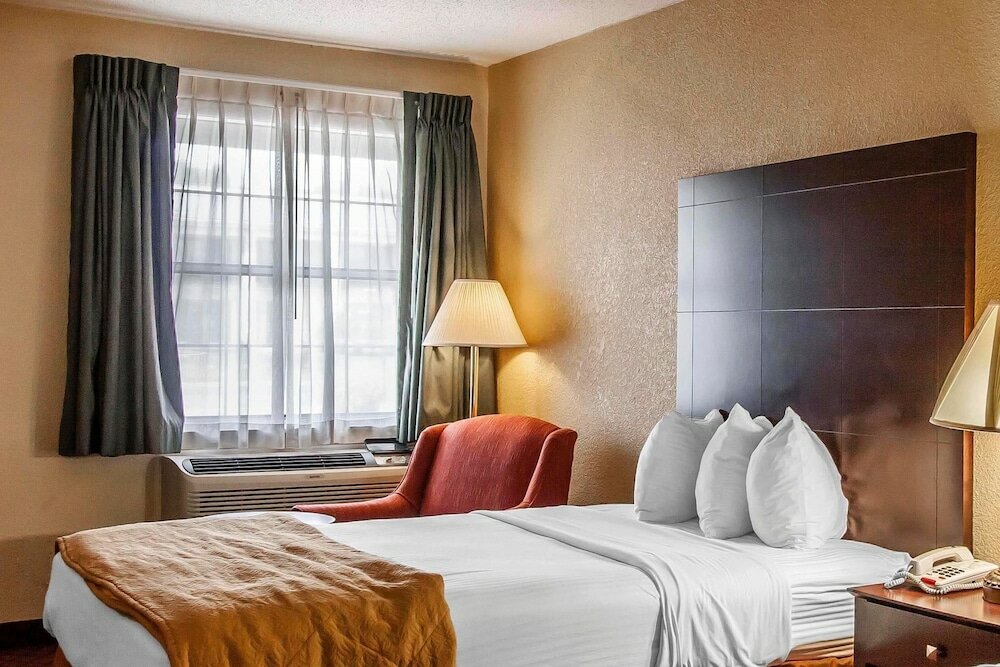 Фото Quality Inn & Suites Covington