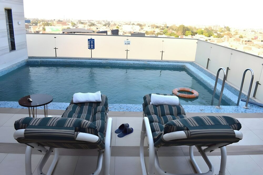 Фото Faletti's Grand Hotel Multan