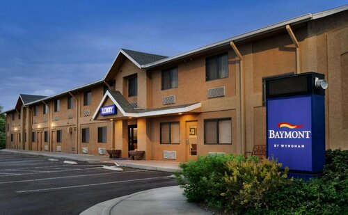 Гостиница Travelodge by Wyndham Yuma в Юме