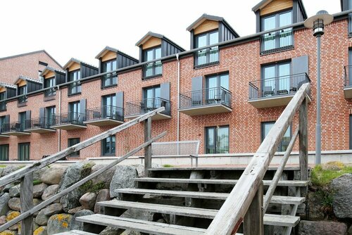 Внешний вид отеля Hafenhotel Meereszeiten в Хайлигенхафене, фото 5