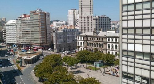 Гостиница Maycar в Ла-Корунье