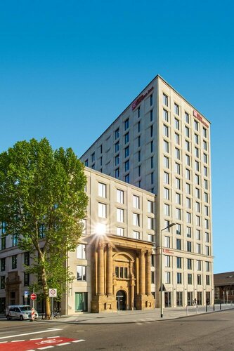 Гостиница Hilton Garden Inn Mannheim в Мангейме