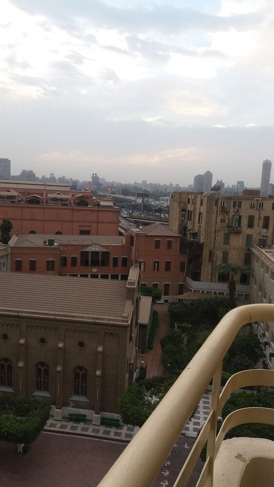 Grand Palace Hotel - 2