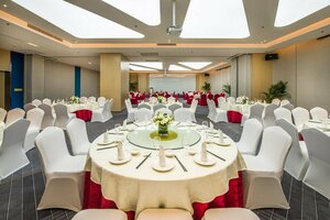 отель Holiday Inn Express Foshan Beijiao, an Ihg Hotel