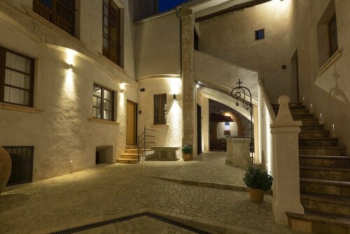 Гостиница Hotel Can Cirera на Балеарских островах