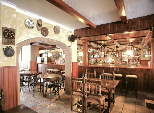 Гостиница Hostal Isabel в Бланесе
