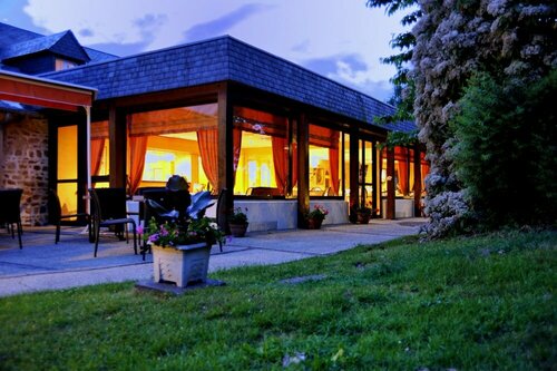 Гостиница Au Relais Du Gue De Selle в Лавале