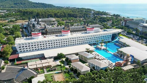 Гостиница Transatlantik Hotel & SPA в Гейнюке
