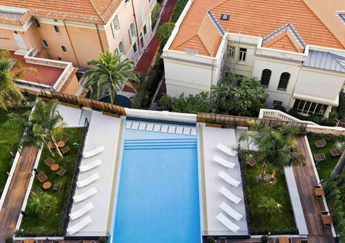 Гостиница Novotel Monte Carlo в Бозолее