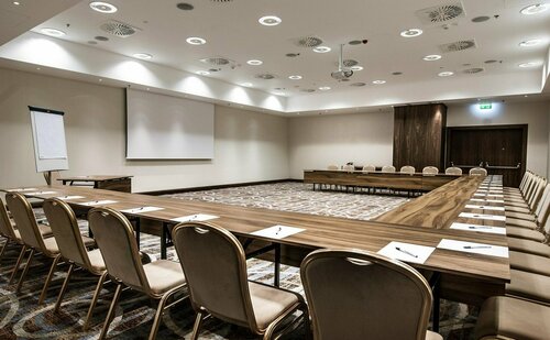 Гостиница Hilton Garden Inn Rzeszów в Тычине