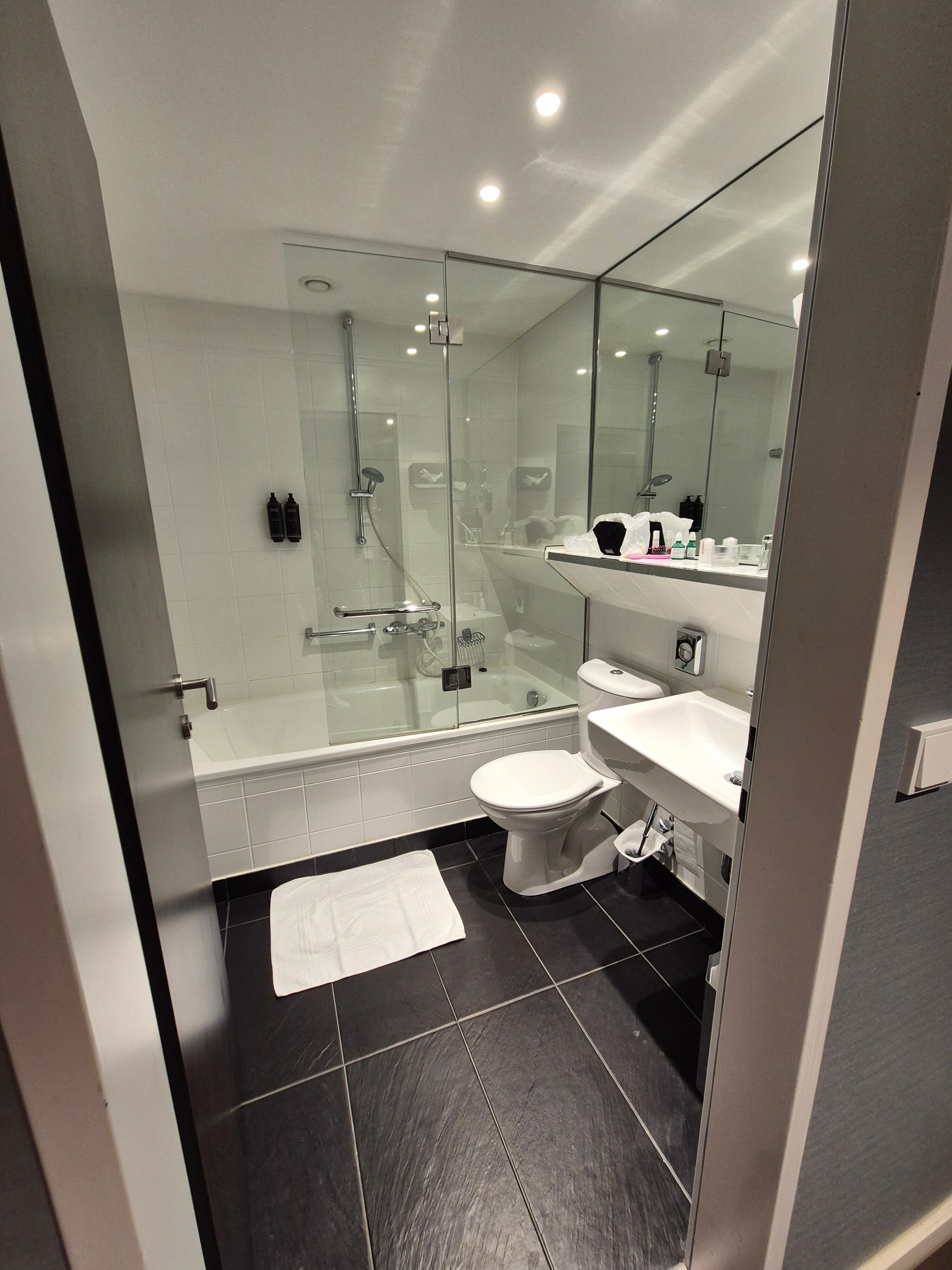 Фото Mercure Hotel Raphael Wien