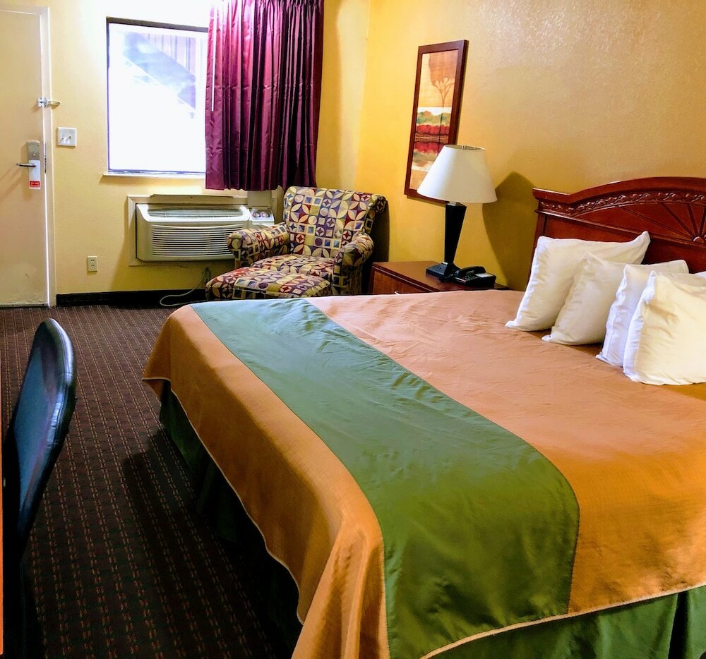 Фото Americas Best Value Inn & Suites Yukon Oklahoma City