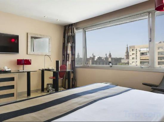 Фото Melia Sevilla