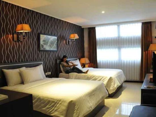 Фото Hotel Victory Bandung