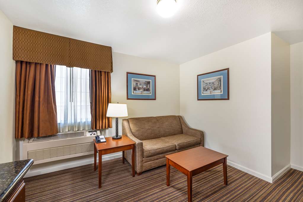 Фото Best Western Capital City Inn