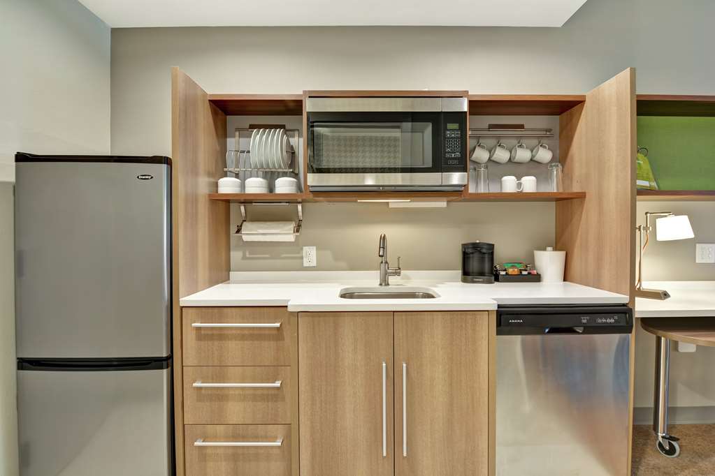 Фото Home2 Suites by Hilton Charlotte Piper Glen