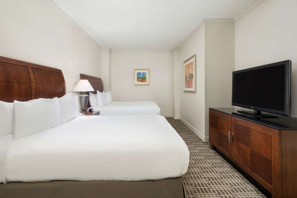 Фото Hilton Houston Post Oak by The Galleria