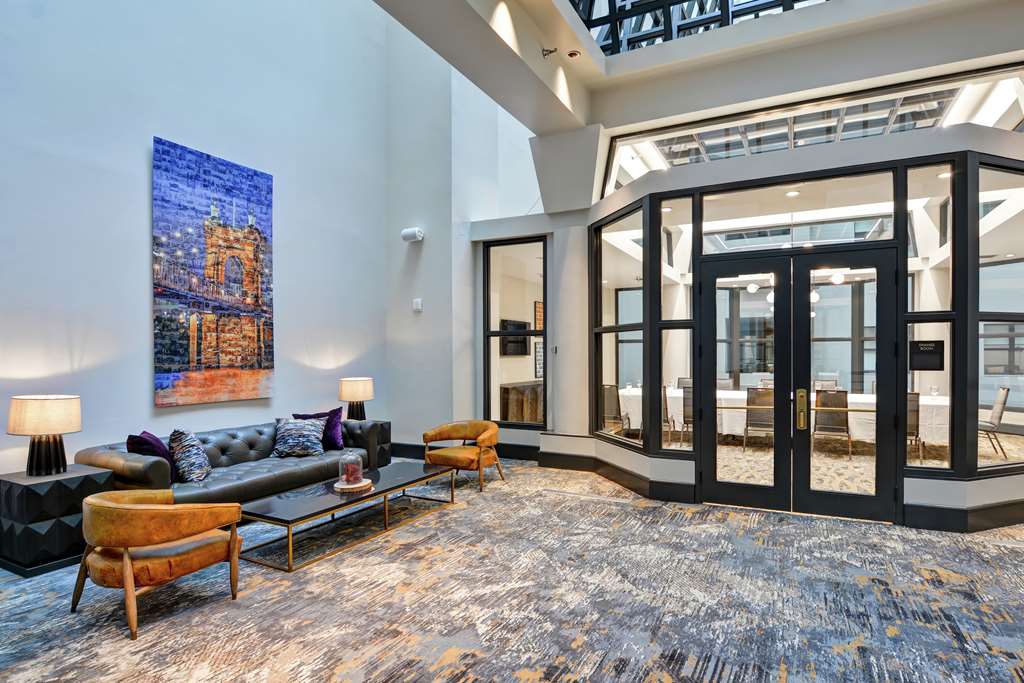 Фото The Cincinnatian Hotel Curio Collection by Hilton