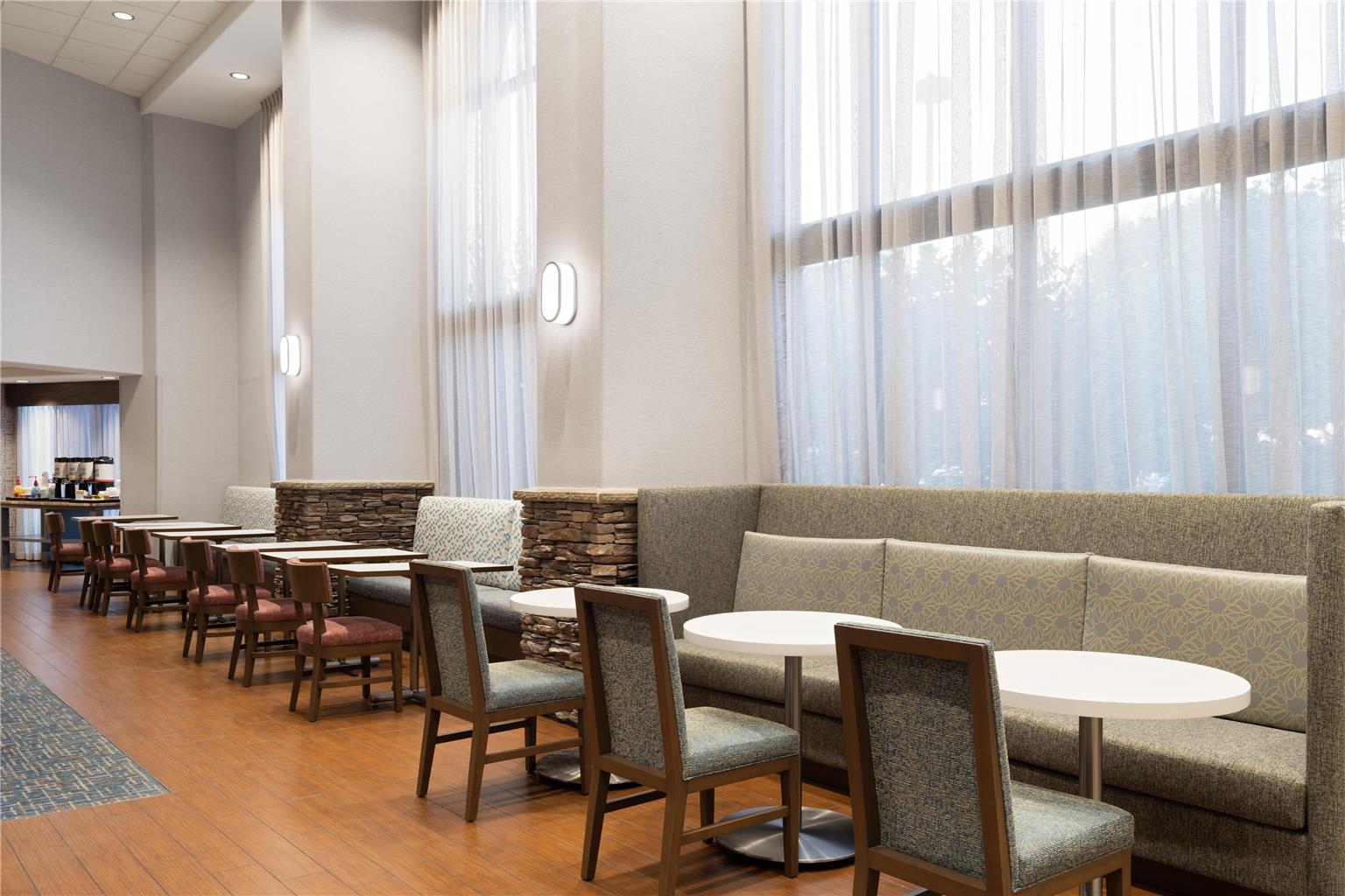 Фото Hampton Inn & Suites Boise-Meridian
