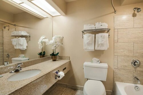 Гостиница Best Western Escondido Hotel в Эскондидо