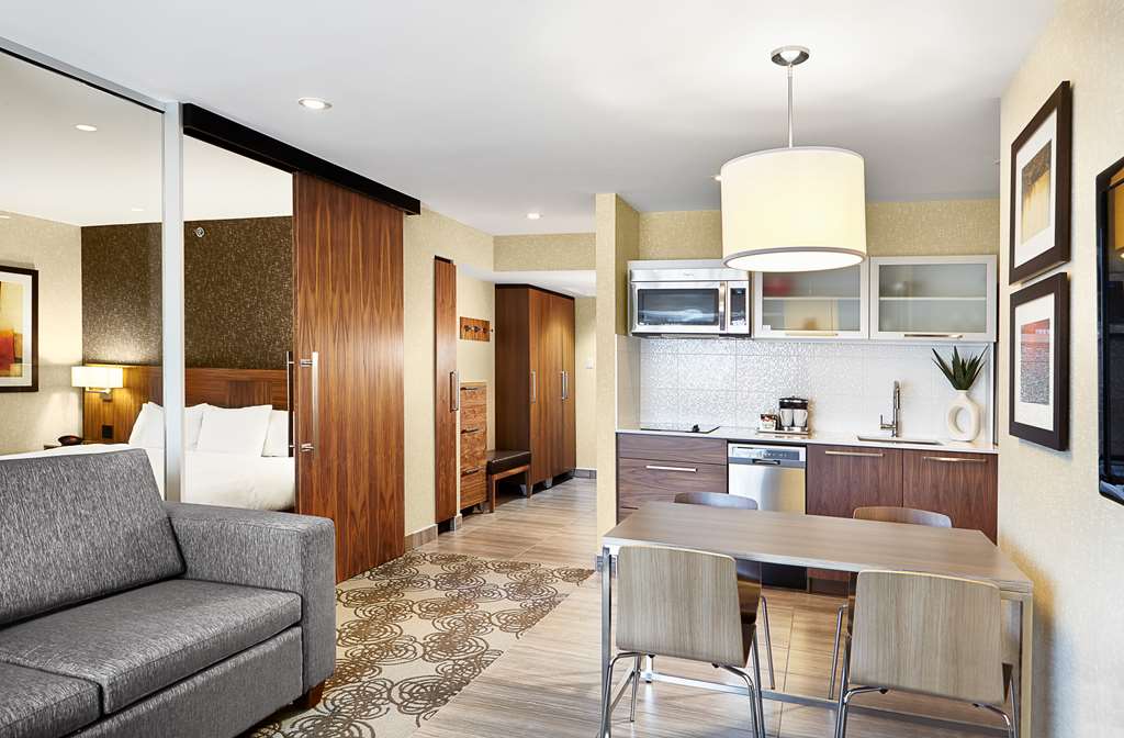 Фото Hilton Montreal Laval