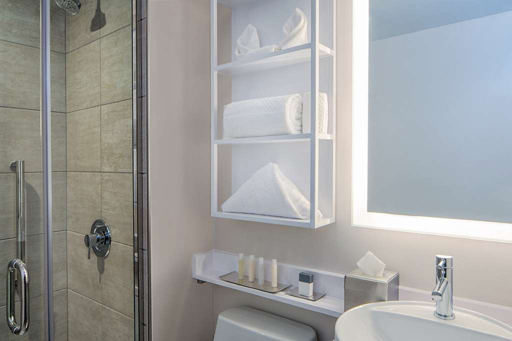 Фото DoubleTree by Hilton New York Times Square West
