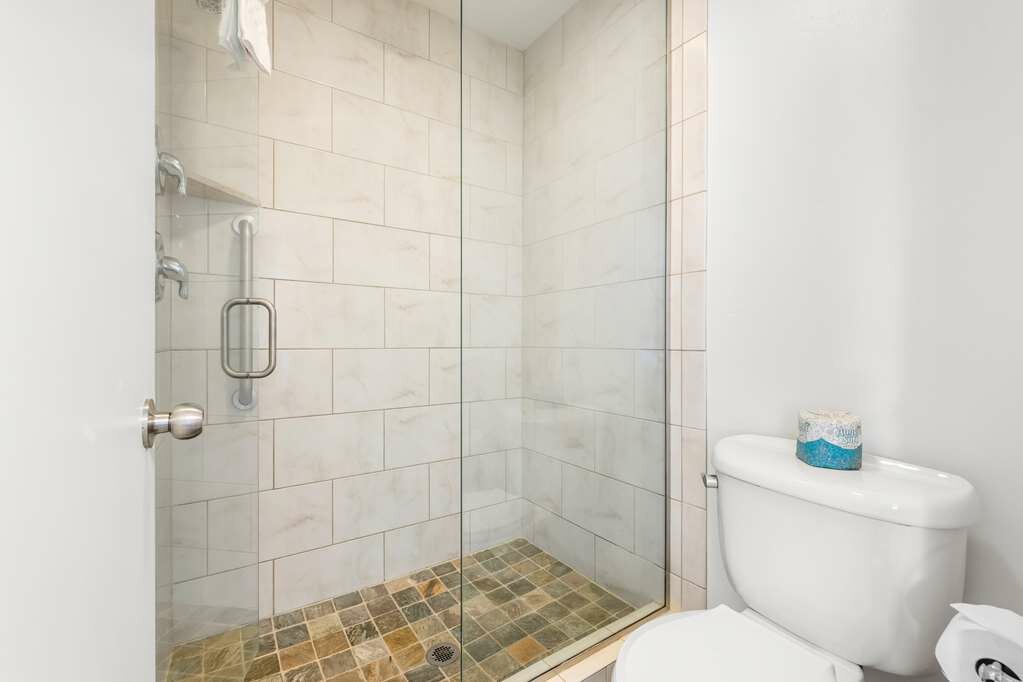 Фото Best Western Driftwood Inn