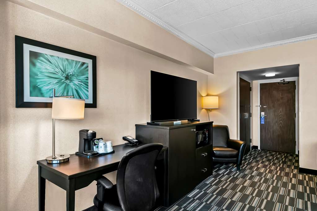Фото Best Western Downtown Sudbury Centreville