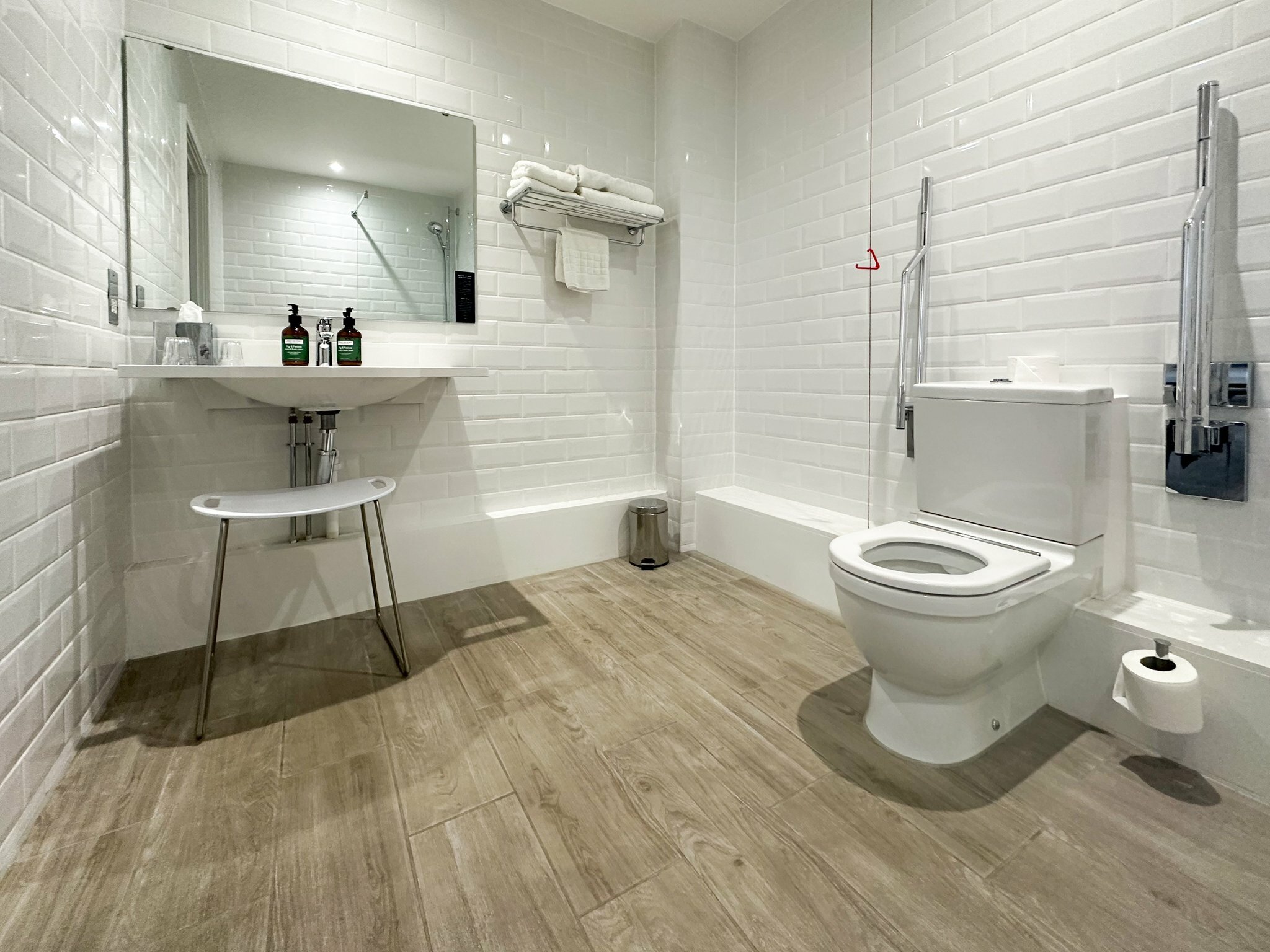 Фото Voco Oxford Spires Hotel