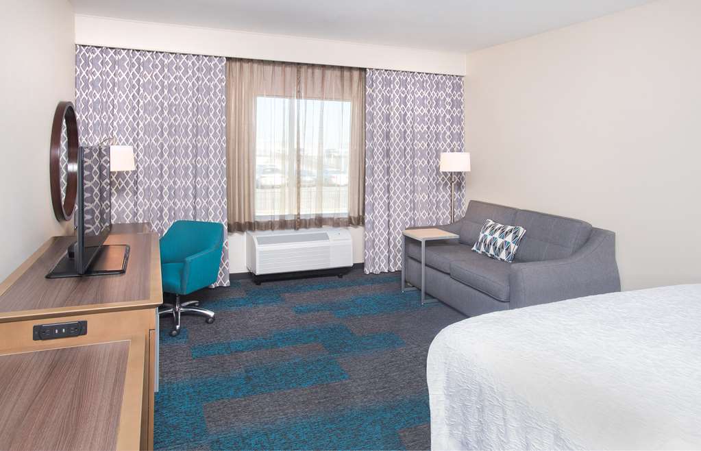 Фото Hampton Inn & Suites Lax El Segundo