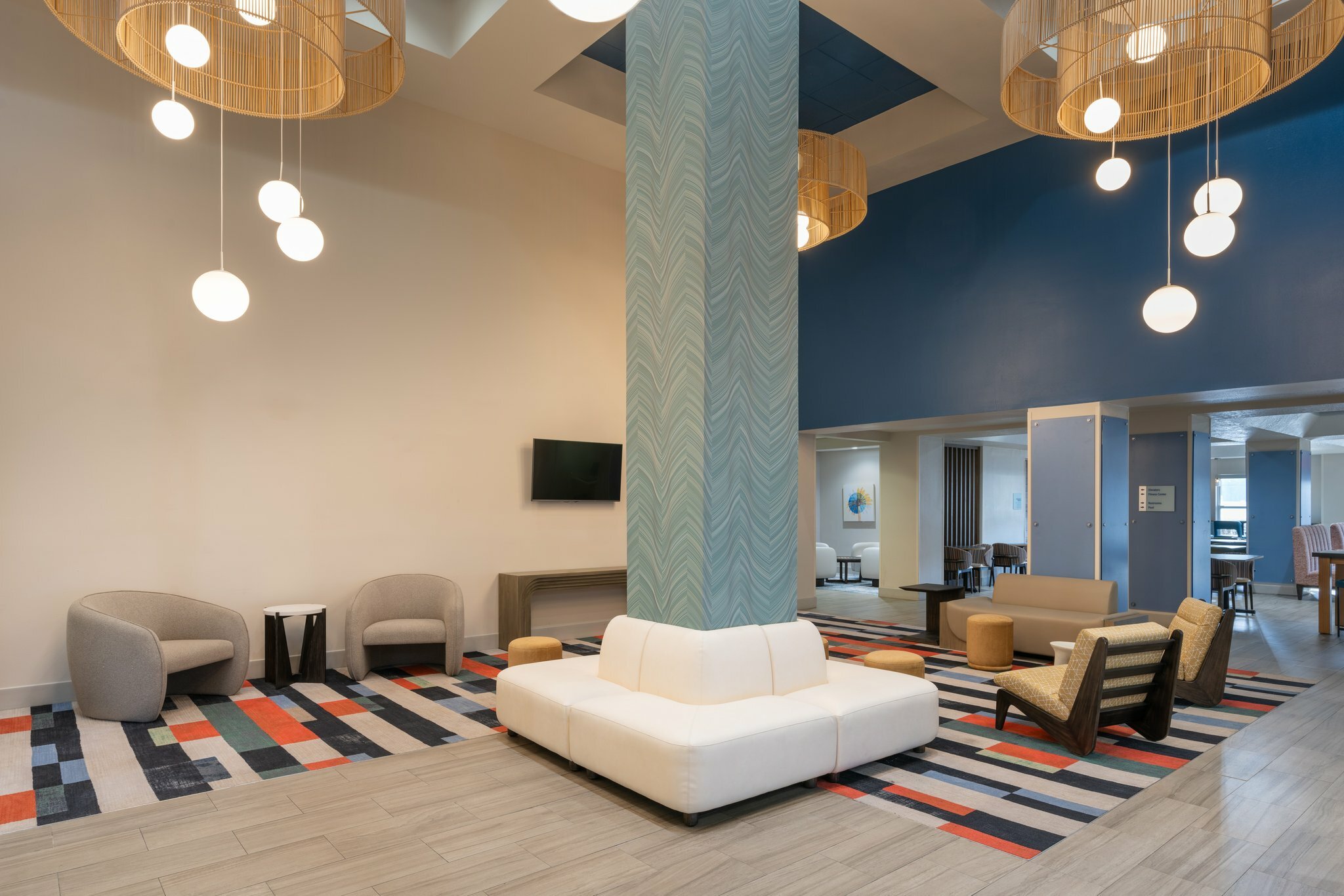 Фото Holiday Inn Express & Suites Orlando International Airport