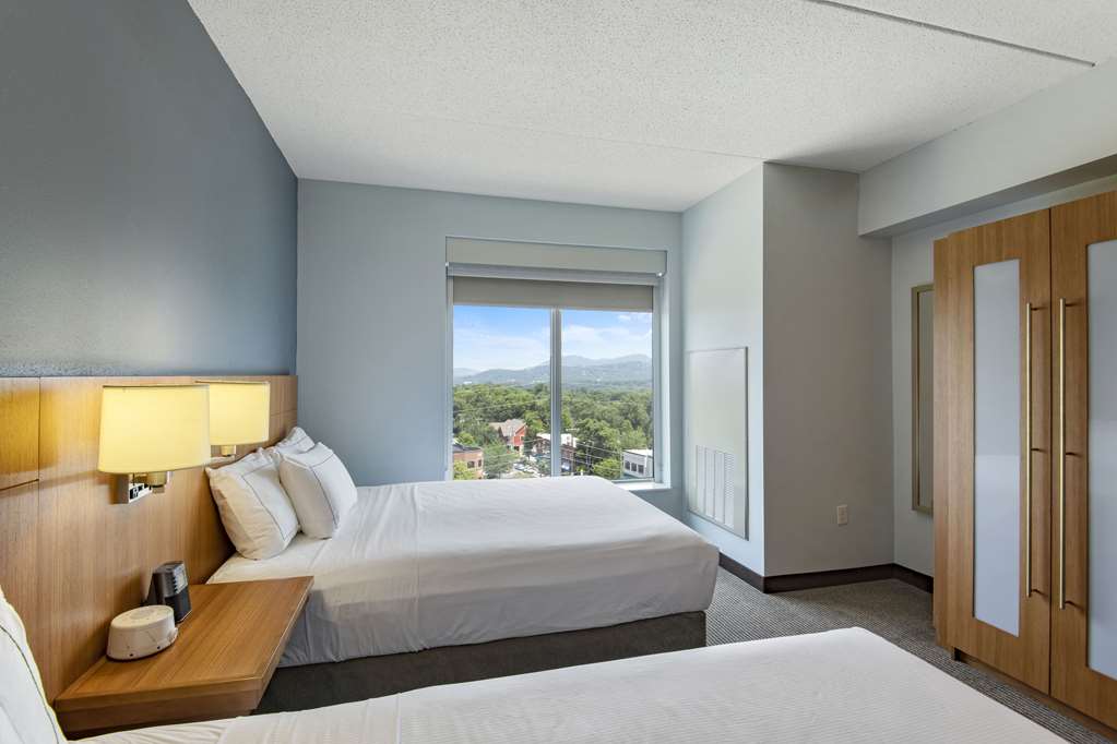 Фото DoubleTree by Hilton Asheville Downtown
