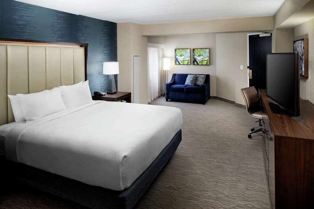 Фото DoubleTree by Hilton Nashua