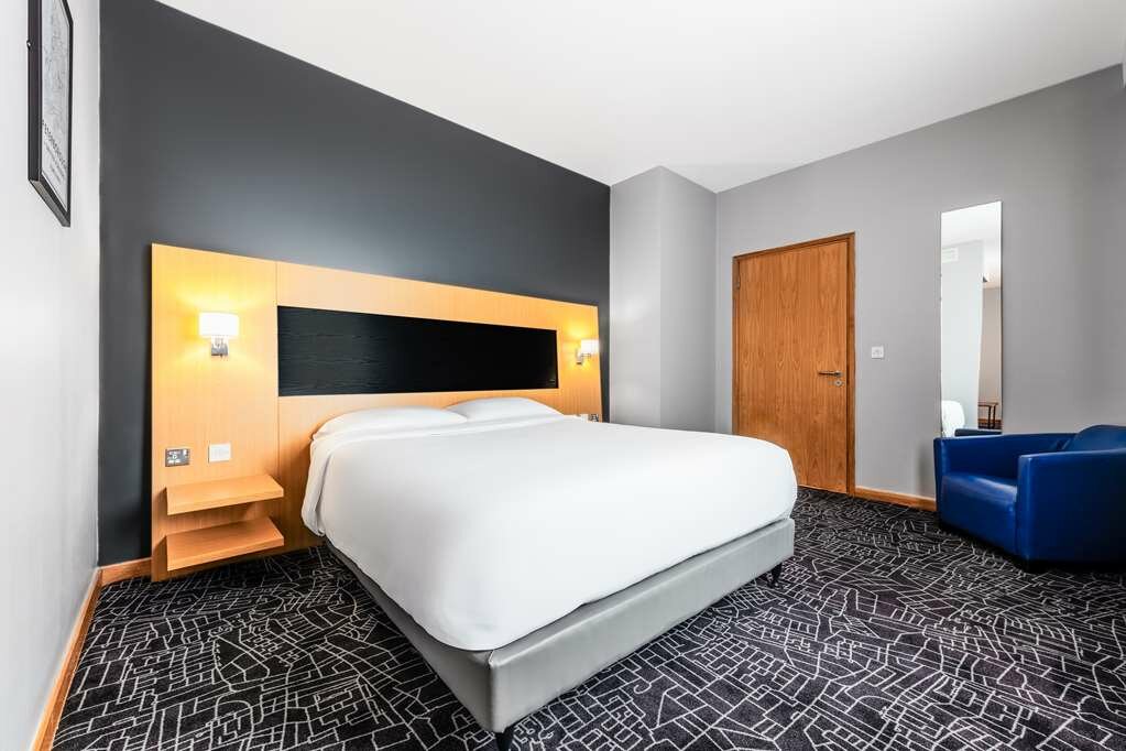 Фото Park Inn by Radisson Peterborough