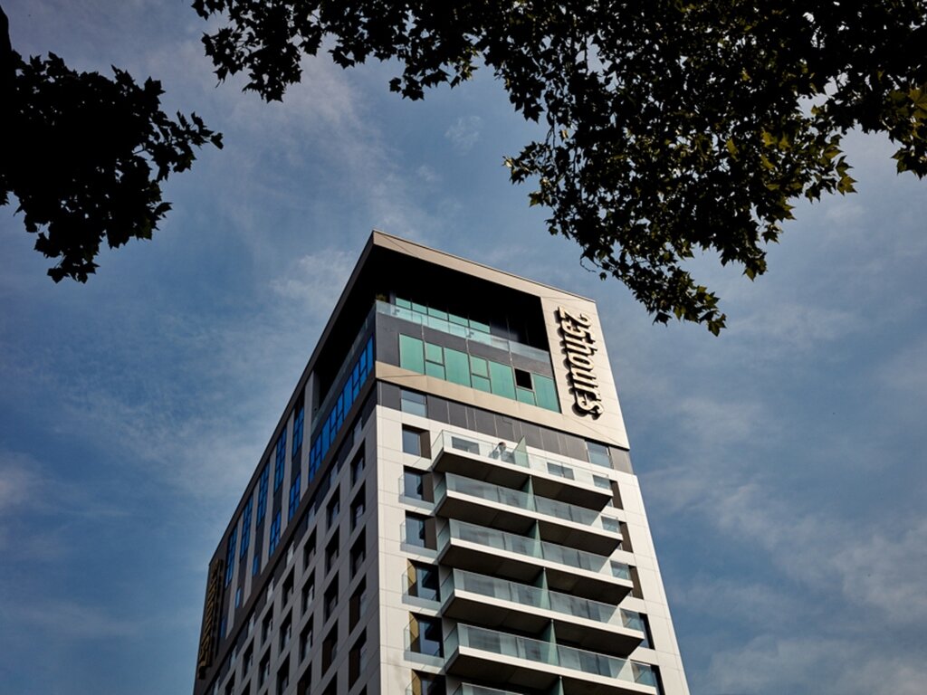 Фото отеля 1