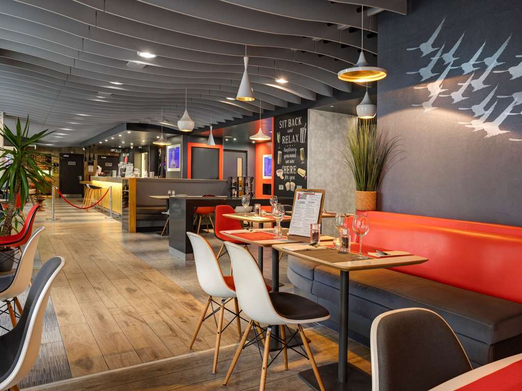 Фото Ibis Brighton City Centre - Station