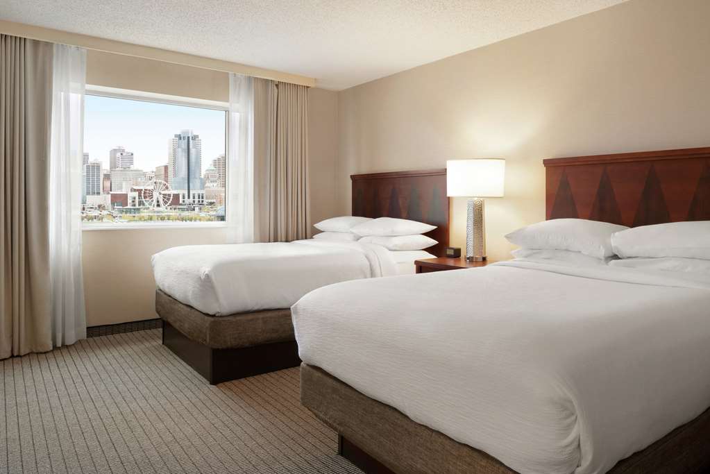 Фото Embassy Suites by Hilton Cincinnati RiverCenter