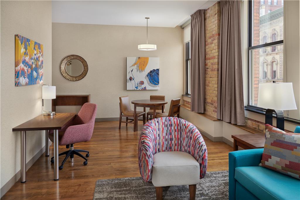 Фото Homewood Suites by Hilton Grand Rapids Downtown