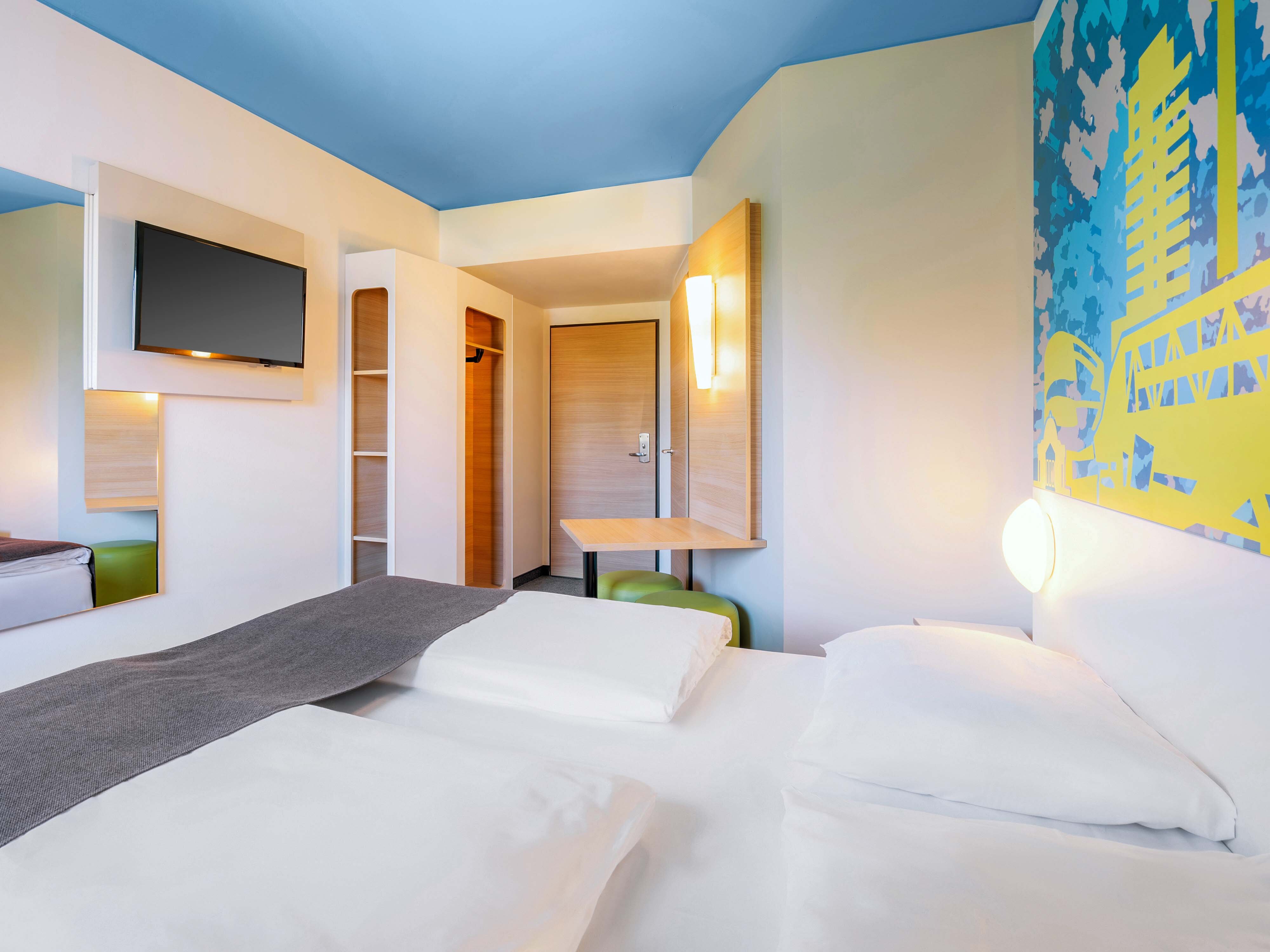 Фото B&b Hotel Stuttgart-City