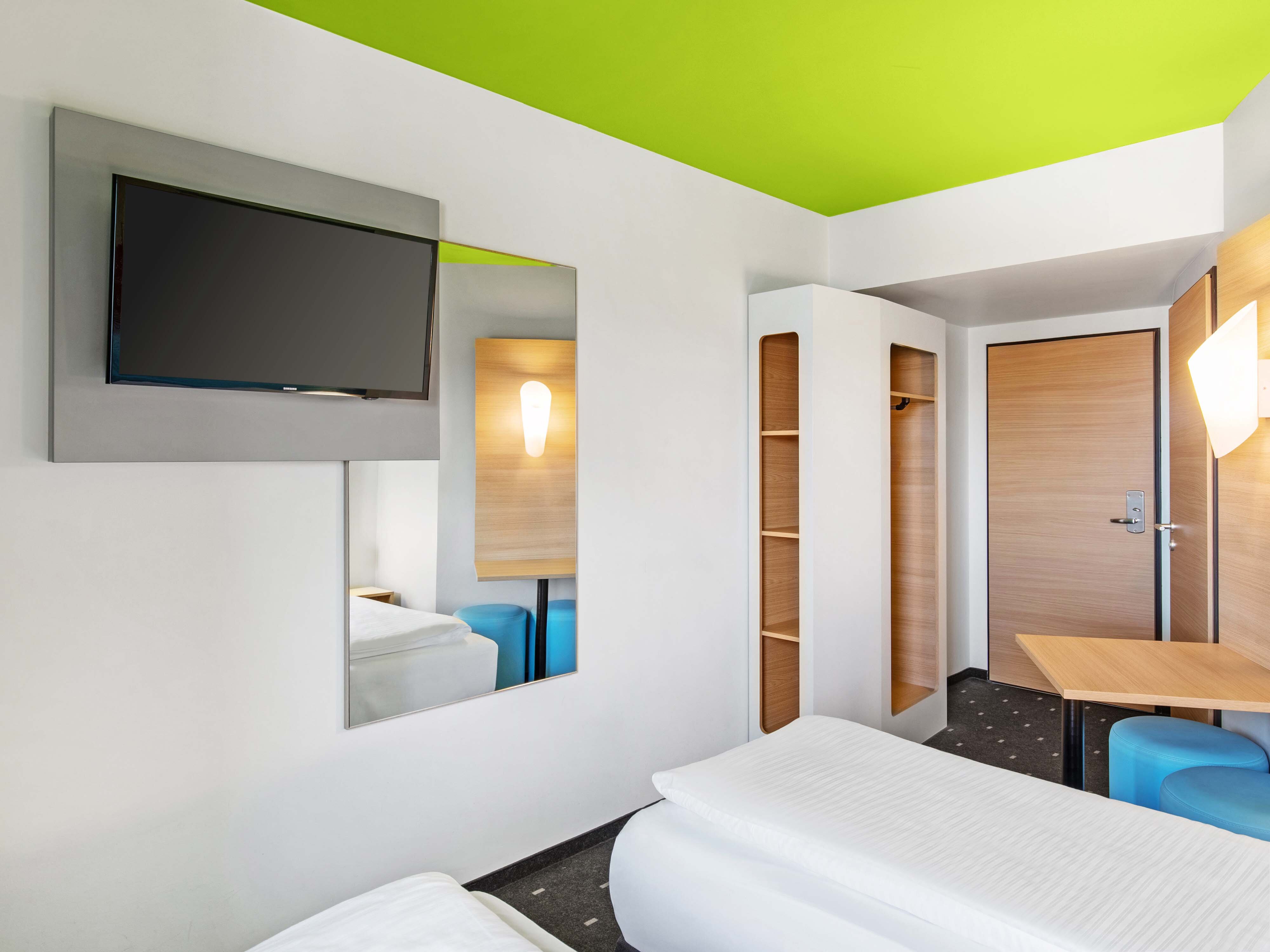 Фото B&b Hotel Hamburg-Wandsbek