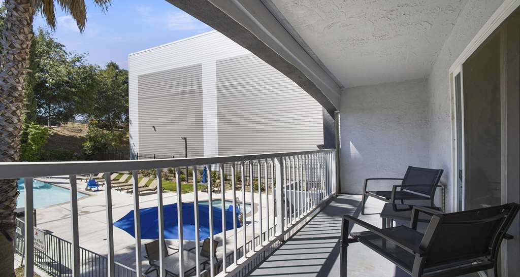 Фото SureStay Plus Hotel by Best Western Sacramento North