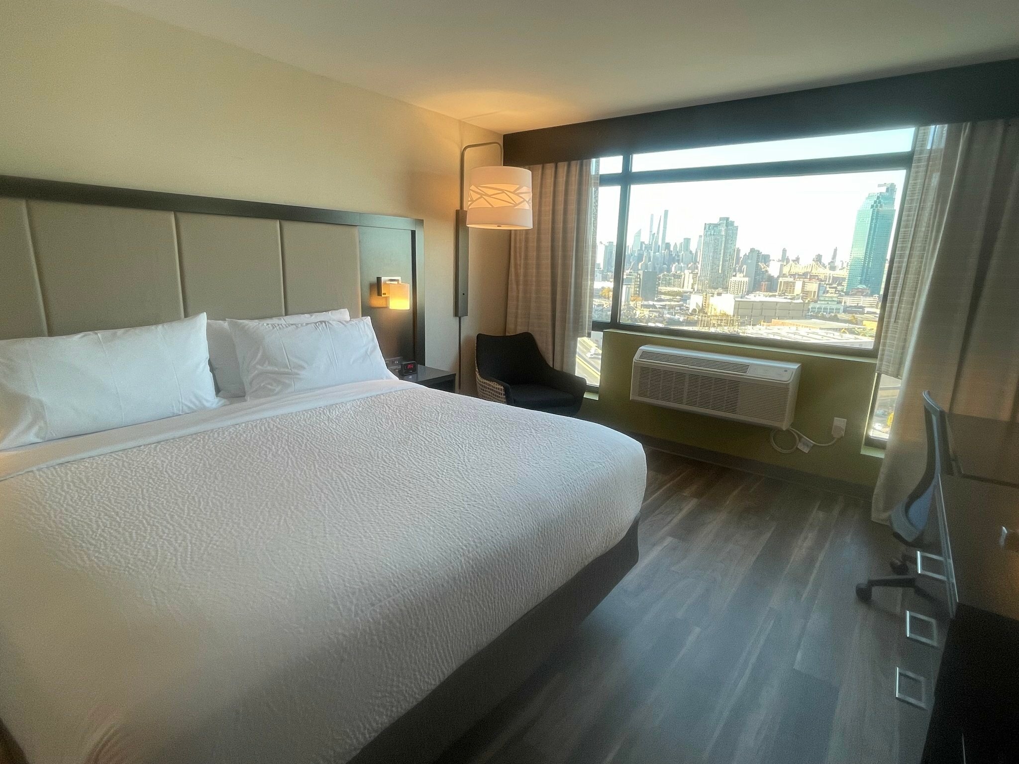 Фото Holiday Inn Express Long Island City E New York	