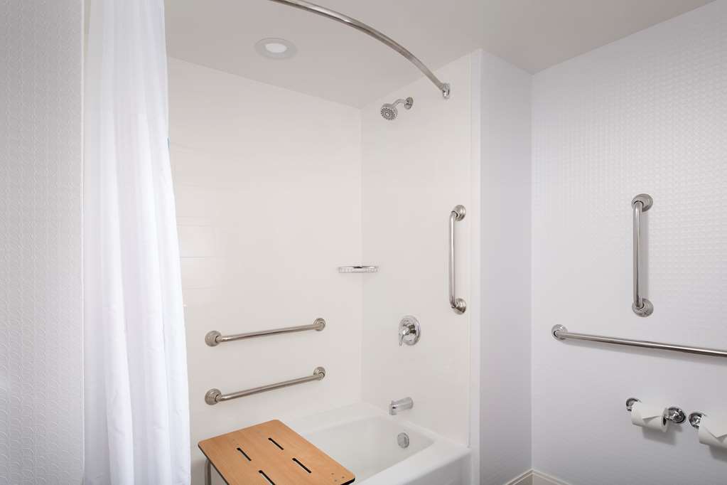 Фото Hampton Inn Miami - Airport East