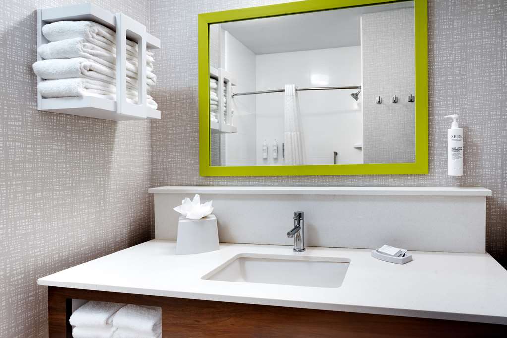 Фото Hampton Inn & Suites Ft. Worth-Burleson