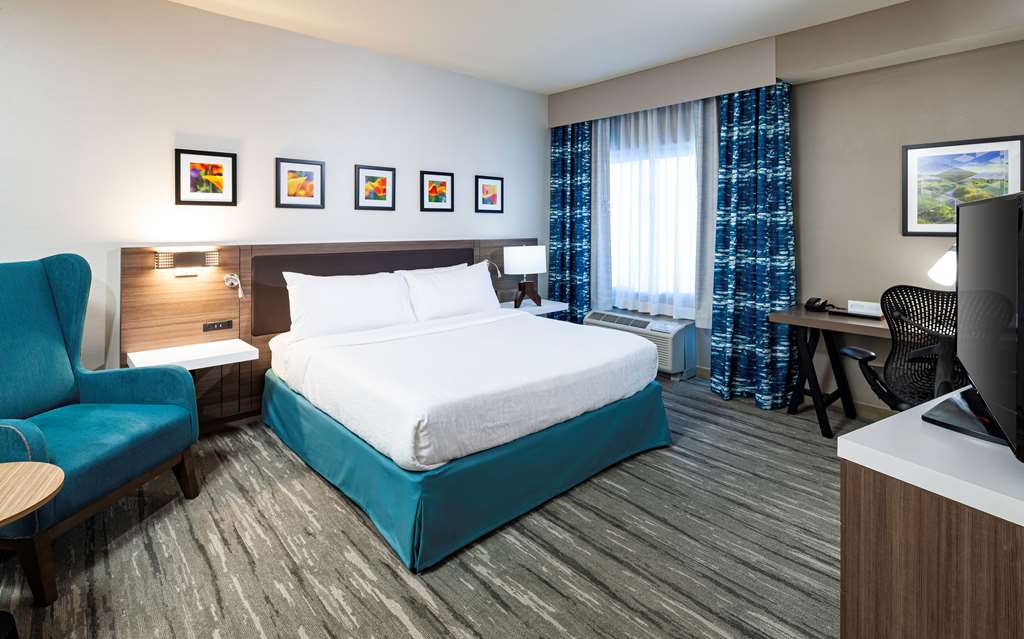 Фото Hilton Garden Inn San Diego/Rancho Bernardo