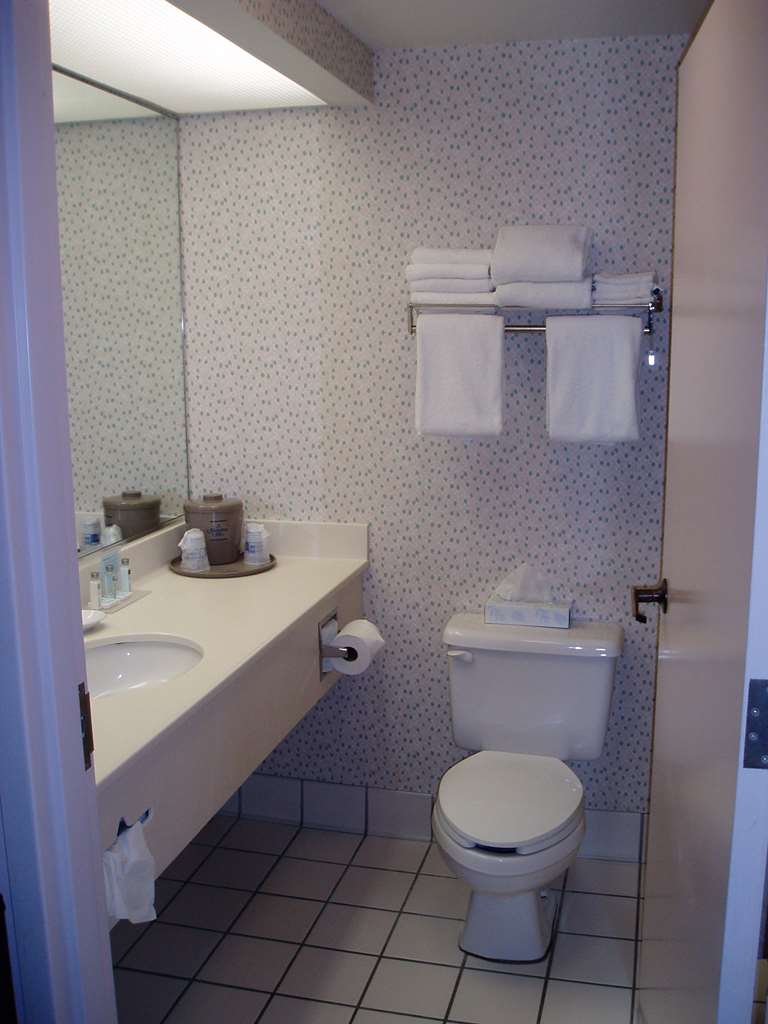 Фото Hampton Inn Spring Hill