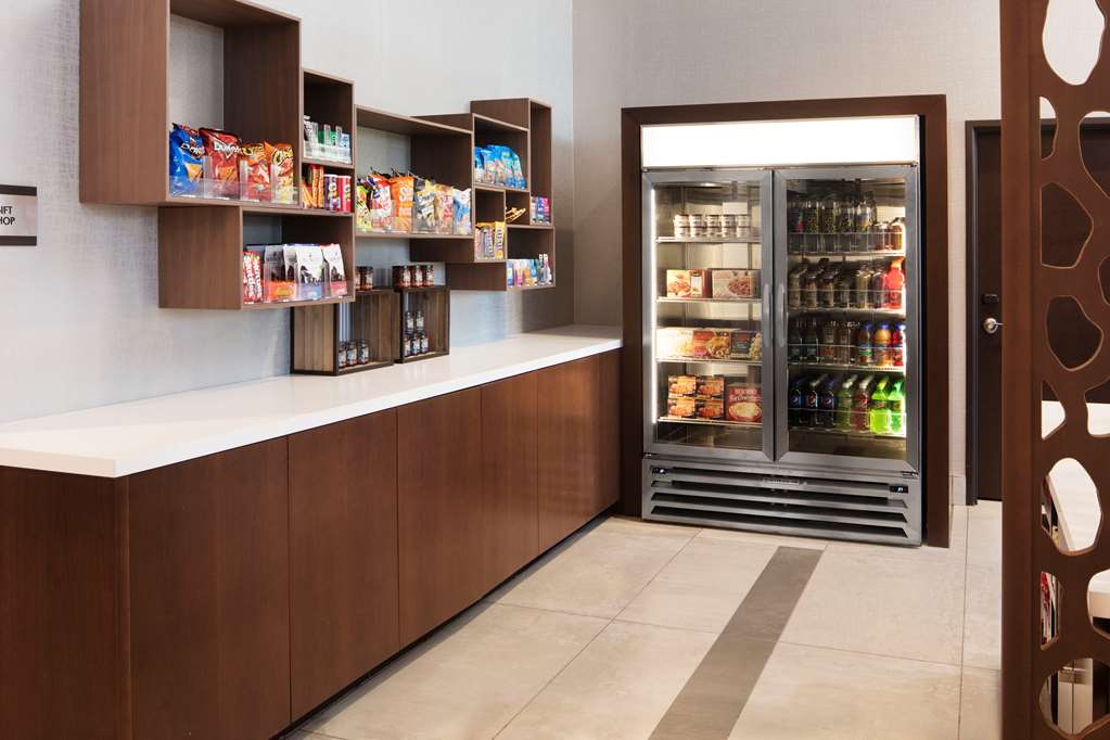 Фото Embassy Suites by Hilton Amarillo Downtown