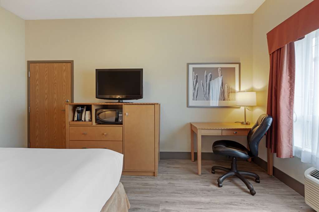 Фото Best Western Grande Prairie Hotel & Suites