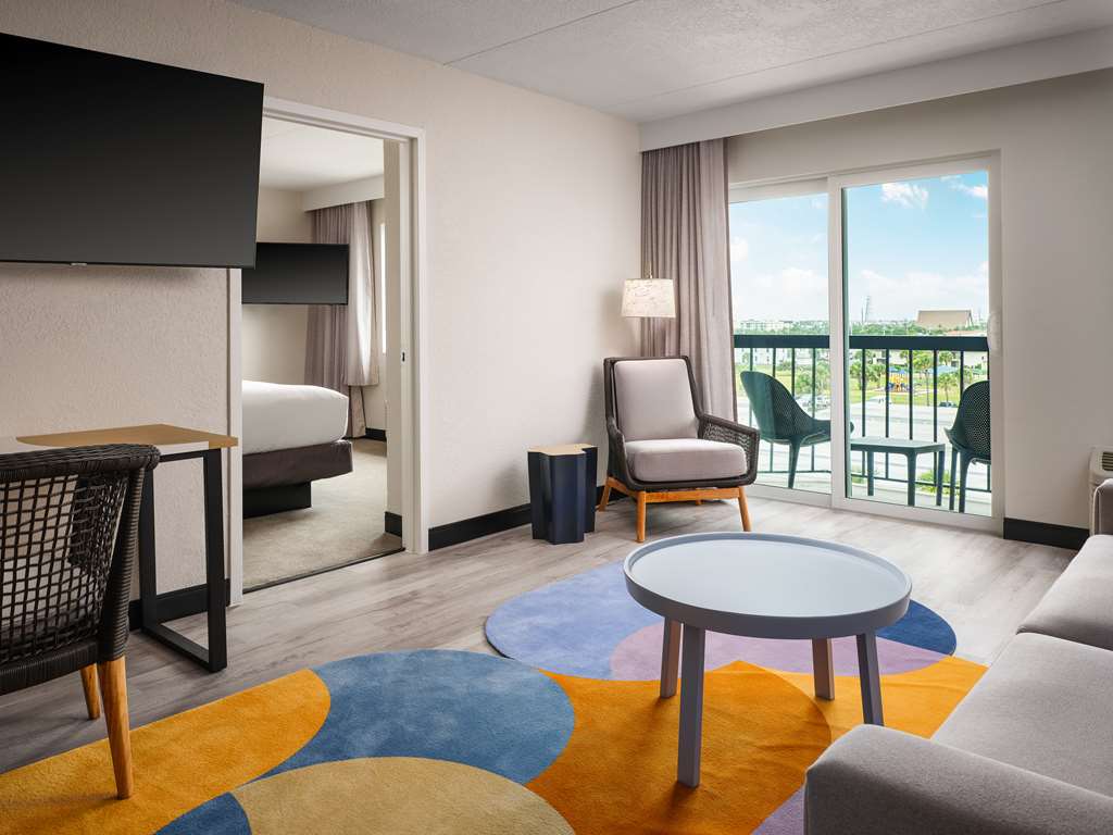Фото Hilton Garden Inn Cocoa Beach Oceanfront